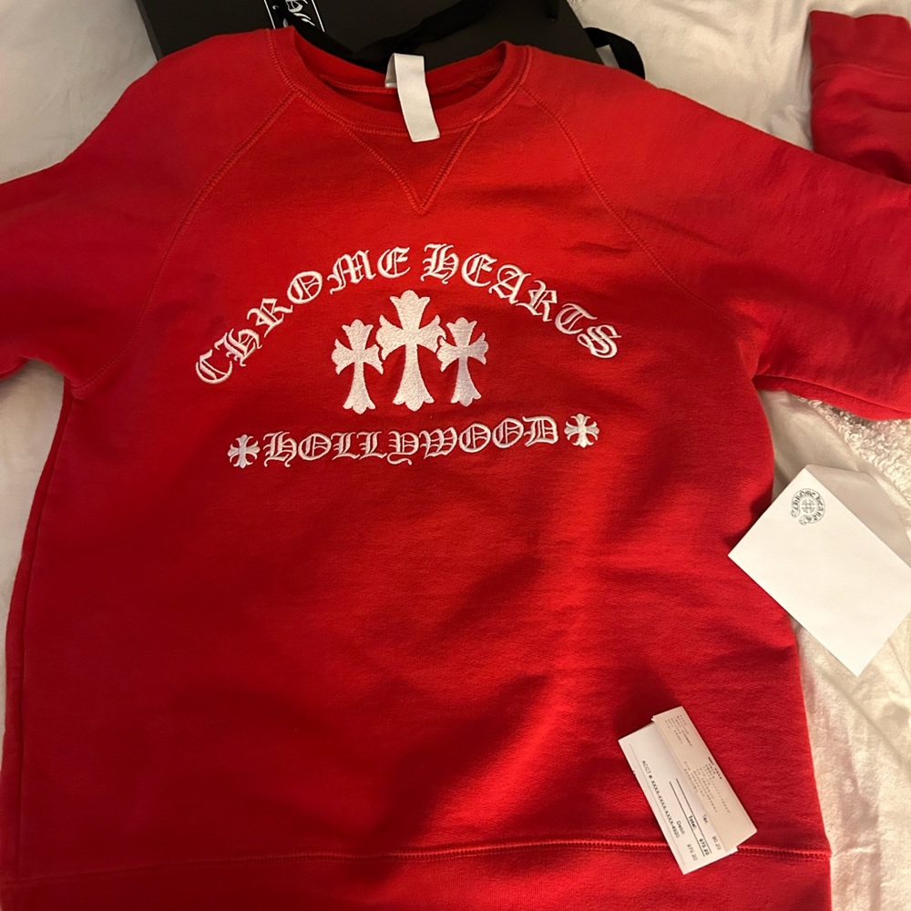 RED CHROME HEARTS HOLLYWOOD CREWNECK